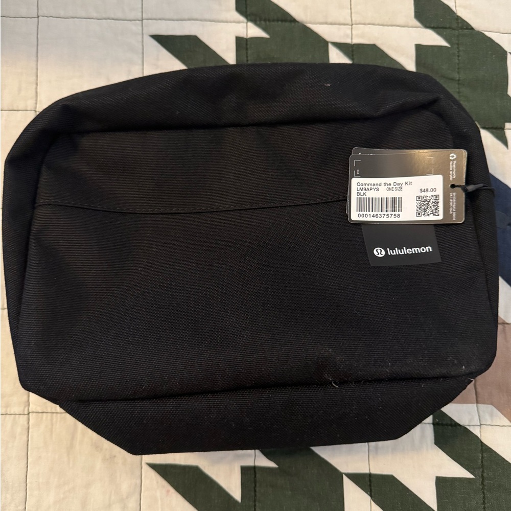 Lululemon Command the Day Kit - Black